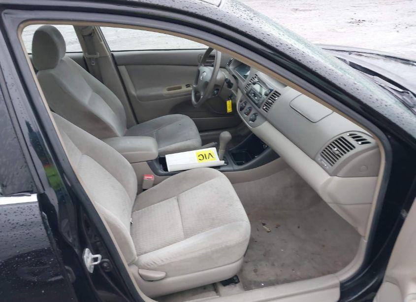 Photo 5 of 2004 Toyota Camry LE (VIN 4T1BE32K24U365848)