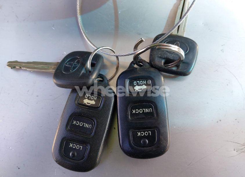 Photo 11 of 2004 Toyota Camry SE (VIN 4T1BE32K24U374985)