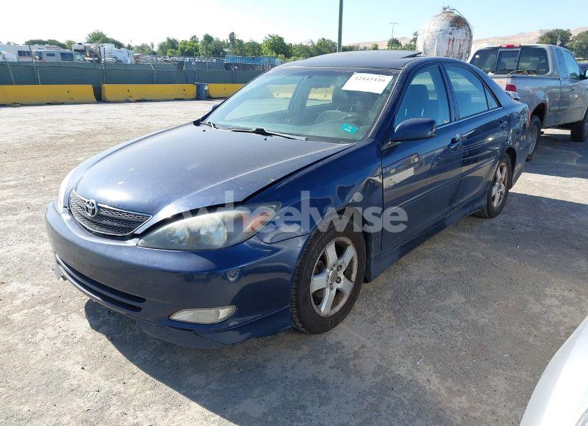 Photo 2 of 2004 Toyota Camry SE (VIN 4T1BE32K24U374985)