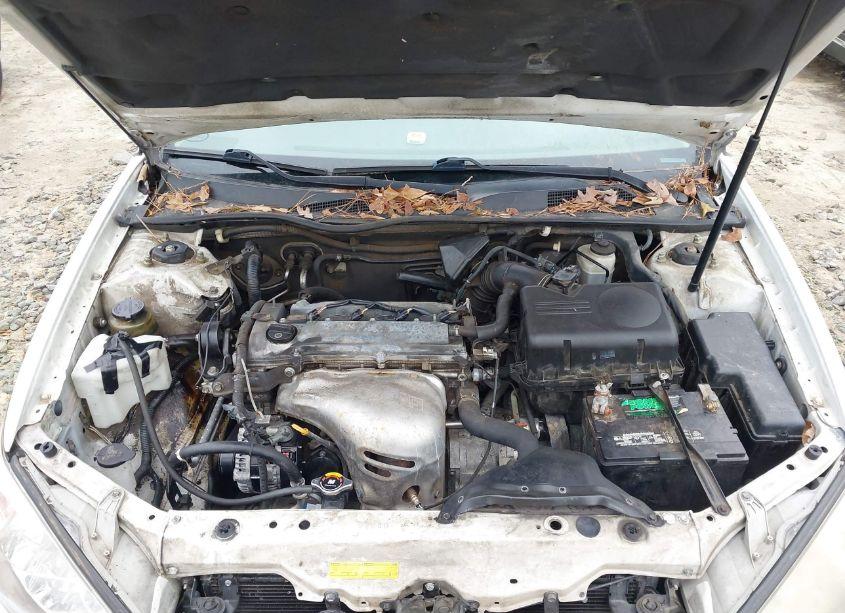 Photo 10 of 2004 Toyota Camry LE (VIN 4T1BE32K24U379233)