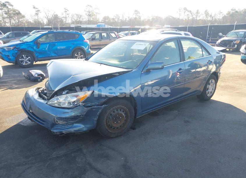 Photo 2 of 2004 Toyota Camry LE (VIN 4T1BE32K24U788817)