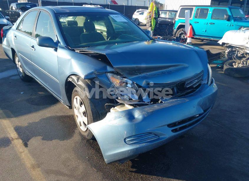 Photo 6 of 2004 Toyota Camry LE (VIN 4T1BE32K24U788817)