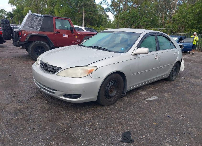 Photo 2 of 2004 Toyota Camry LE (VIN 4T1BE32K24U791314)