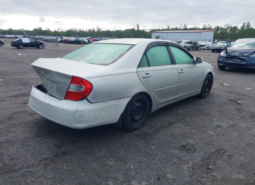 Photo 4 of 2004 Toyota Camry LE (VIN 4T1BE32K24U791314)