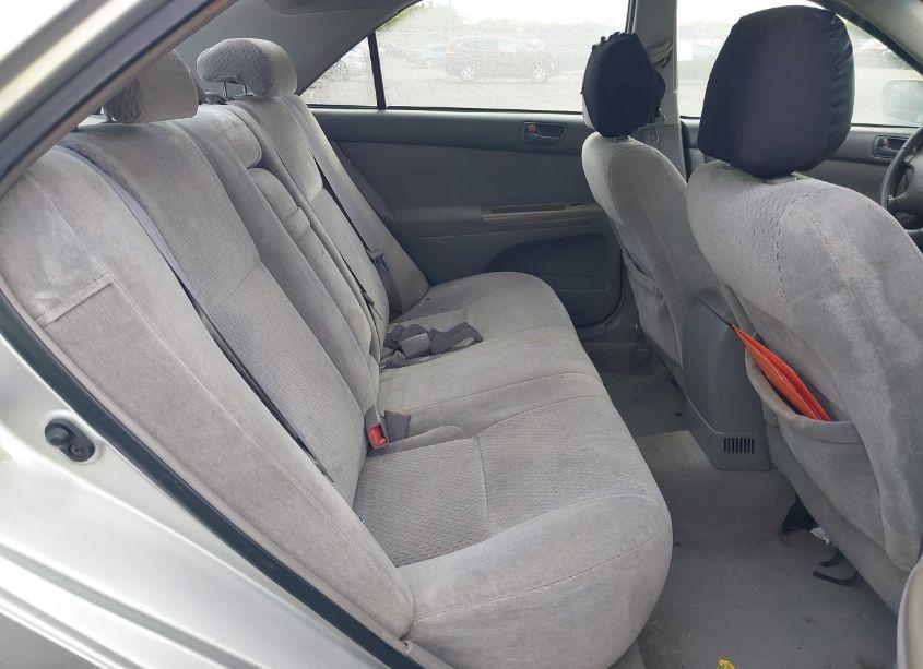 Photo 8 of 2004 Toyota Camry LE (VIN 4T1BE32K24U791314)