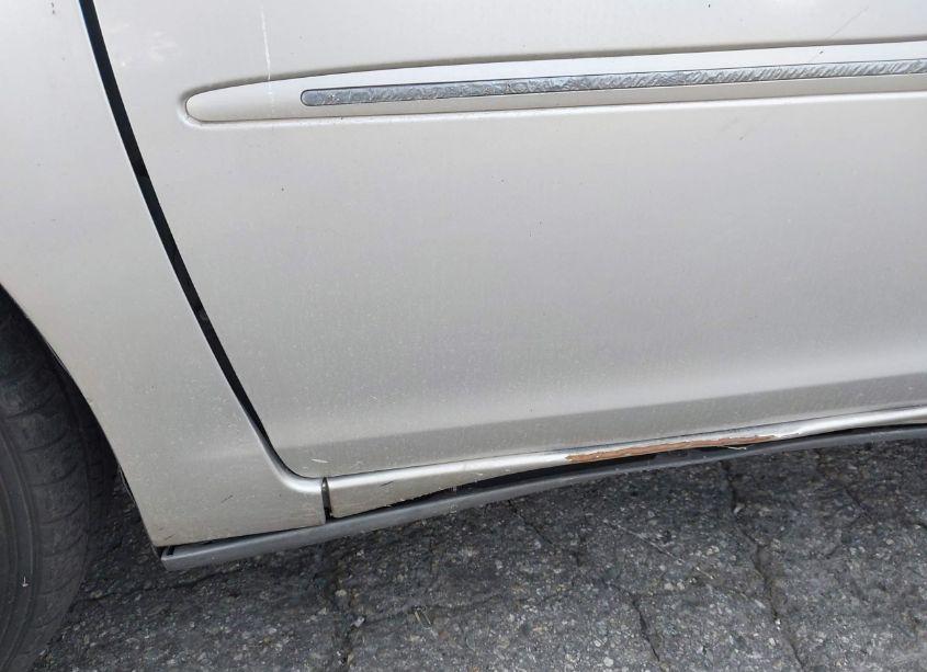 Photo 6 of 2004 Toyota Camry XLE (VIN 4T1BE32K24U823503)