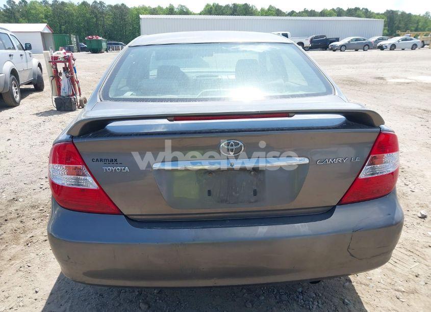 Photo 16 of 2004 Toyota Camry LE (VIN 4T1BE32K24U838874)