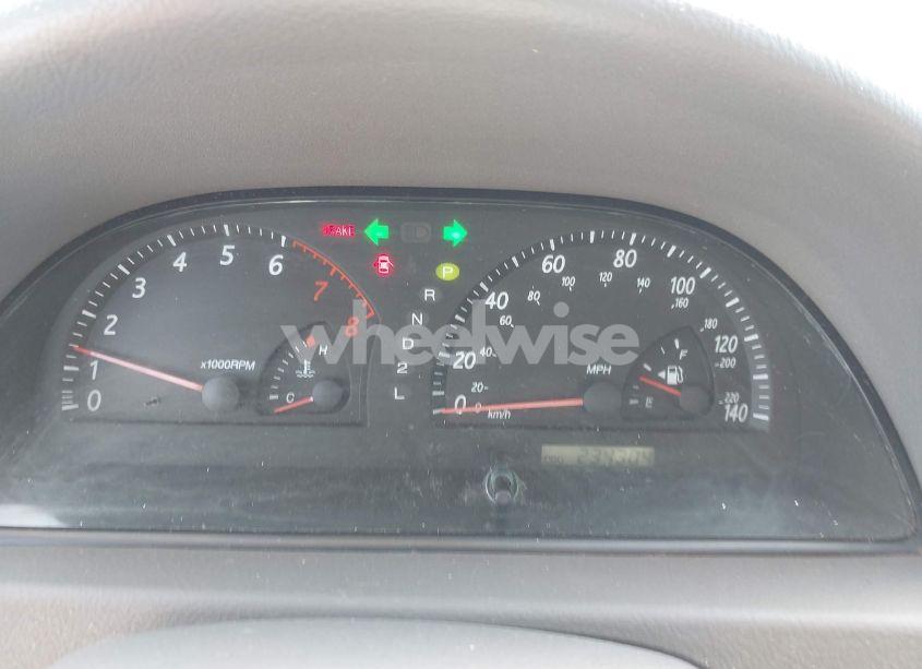 Photo 7 of 2004 Toyota Camry LE (VIN 4T1BE32K24U838874)