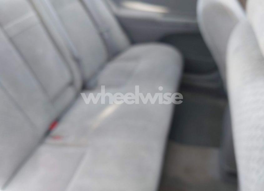 Photo 8 of 2004 Toyota Camry LE (VIN 4T1BE32K24U838874)