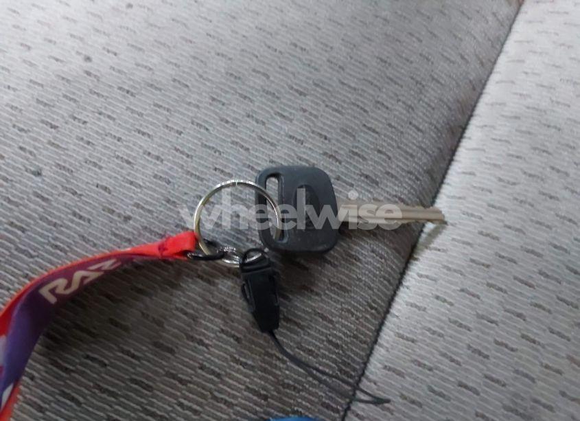 Photo 11 of 2004 Toyota Camry LE (VIN 4T1BE32K24U852256)