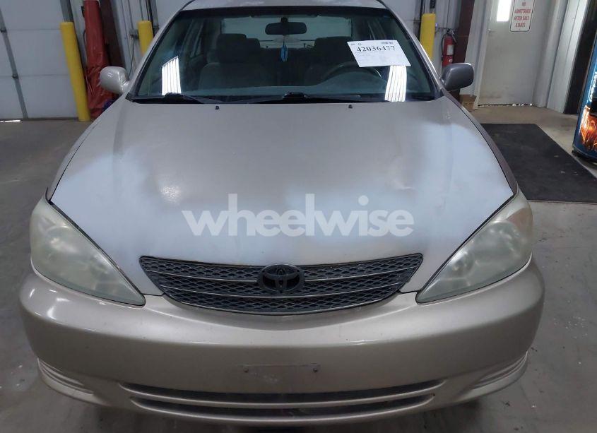 Photo 6 of 2004 Toyota Camry LE (VIN 4T1BE32K24U852256)