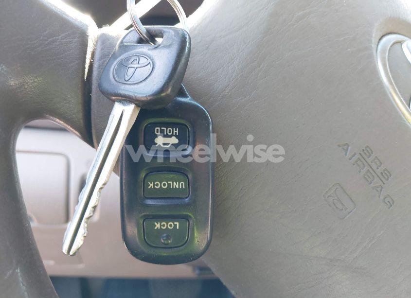 Photo 11 of 2004 Toyota Camry LE (VIN 4T1BE32K24U865394)