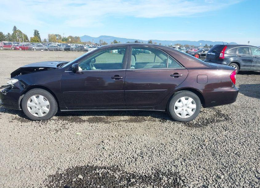Photo 14 of 2004 Toyota Camry LE (VIN 4T1BE32K24U878436)