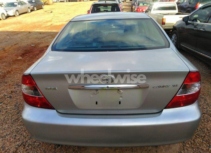 Photo 16 of 2004 Toyota Camry XLE (VIN 4T1BE32K24U886049)