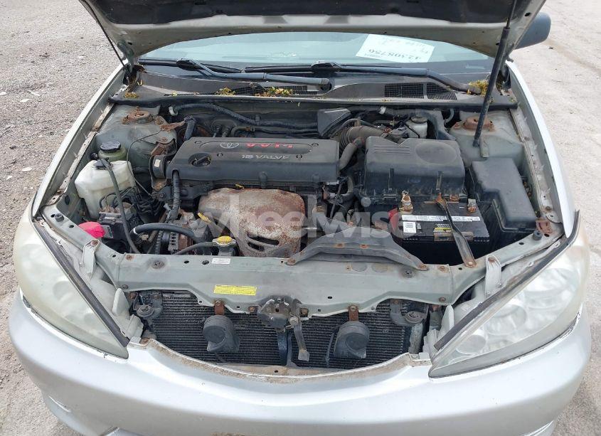 Photo 10 of 2005 Toyota Camry STD (VIN 4T1BE32K25U016674)
