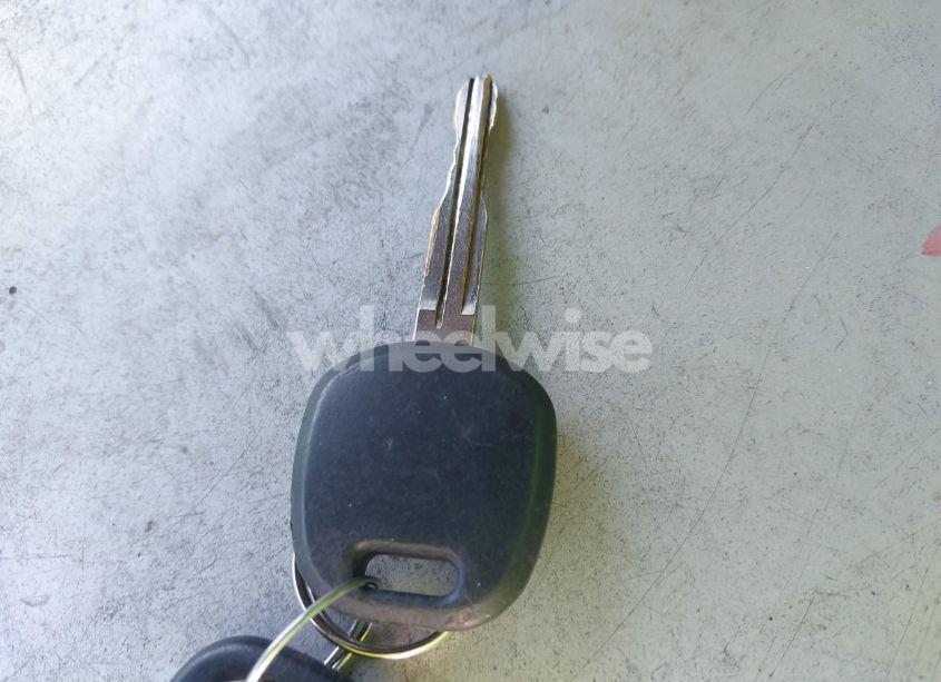 Photo 11 of 2005 Toyota Camry LE/XLE/SE (VIN 4T1BE32K25U024404)