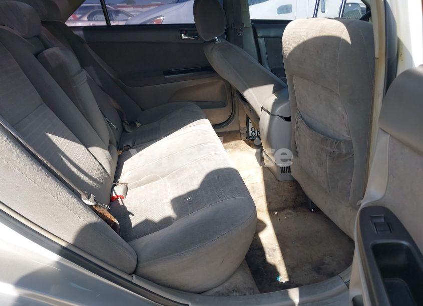 Photo 8 of 2005 Toyota Camry LE (VIN 4T1BE32K25U036505)