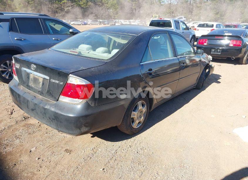 Photo 4 of 2005 Toyota Camry LE (VIN 4T1BE32K25U046399)