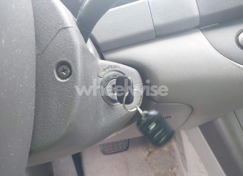 Photo 11 of 2005 Toyota Camry LE (VIN 4T1BE32K25U070461)