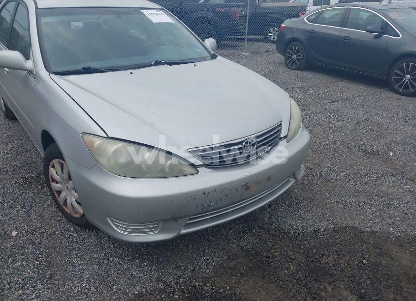 Photo 6 of 2005 Toyota Camry LE (VIN 4T1BE32K25U070461)
