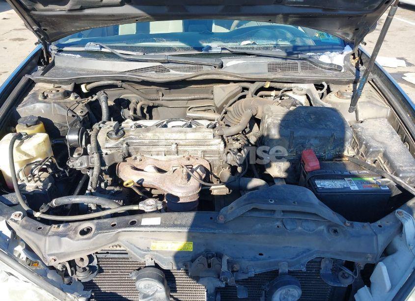 Photo 10 of 2005 Toyota Camry LE (VIN 4T1BE32K25U087664)