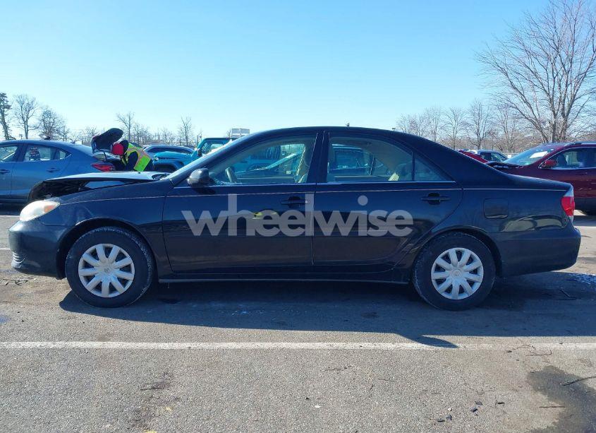 Photo 14 of 2005 Toyota Camry LE (VIN 4T1BE32K25U087664)