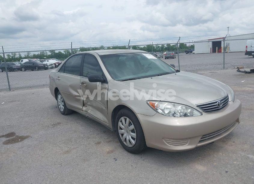 2005 Toyota Camry STD (VIN 4T1BE32K25U096221) main photo