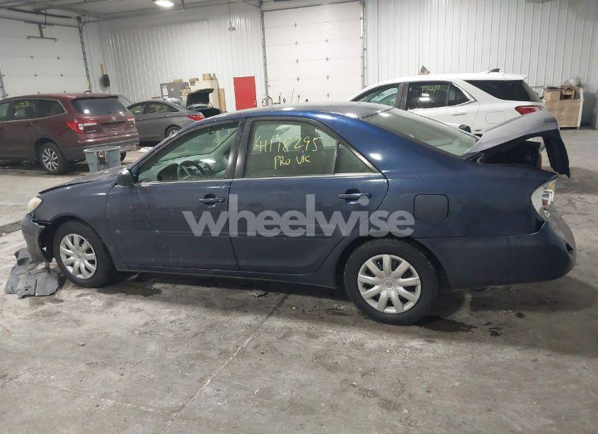 Photo 14 of 2005 Toyota Camry LE (VIN 4T1BE32K25U102390)