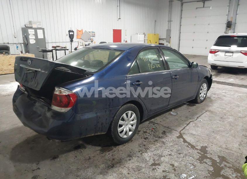 Photo 4 of 2005 Toyota Camry LE (VIN 4T1BE32K25U102390)