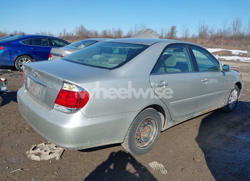 Photo 4 of 2005 Toyota Camry LE (VIN 4T1BE32K25U391156)