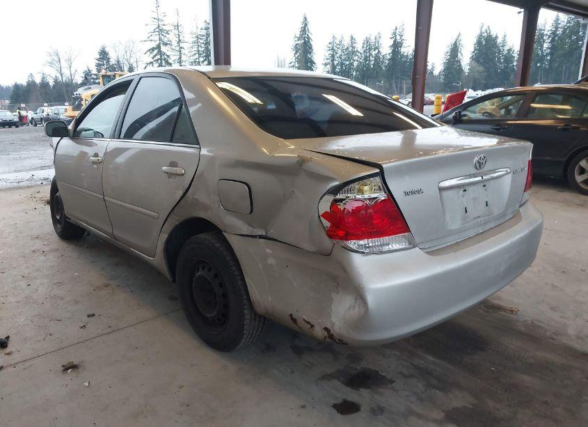 Photo 3 of 2005 Toyota Camry LE (VIN 4T1BE32K25U395899)