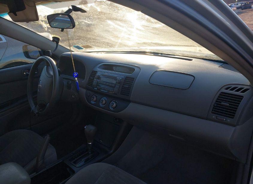 Photo 5 of 2005 Toyota Camry STD (VIN 4T1BE32K25U410644)