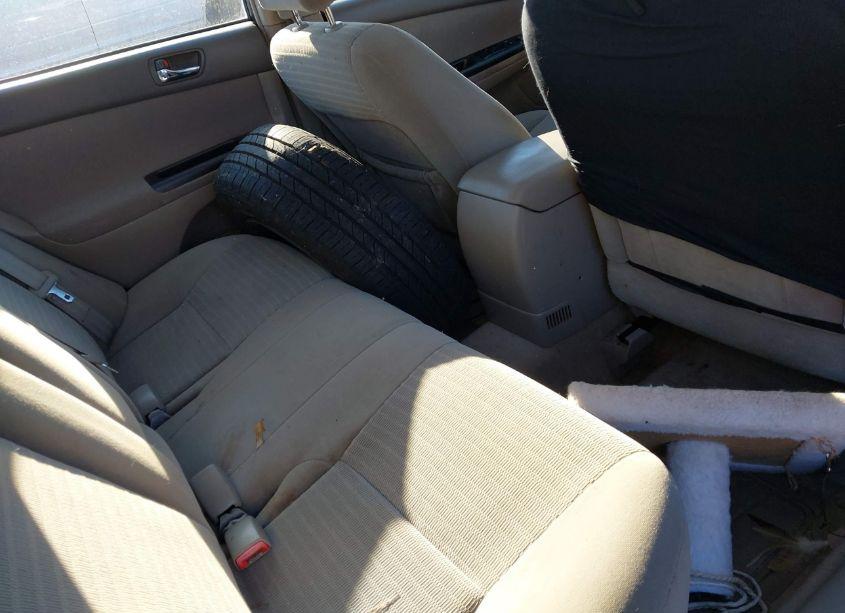 Photo 8 of 2005 Toyota Camry LE (VIN 4T1BE32K25U430618)