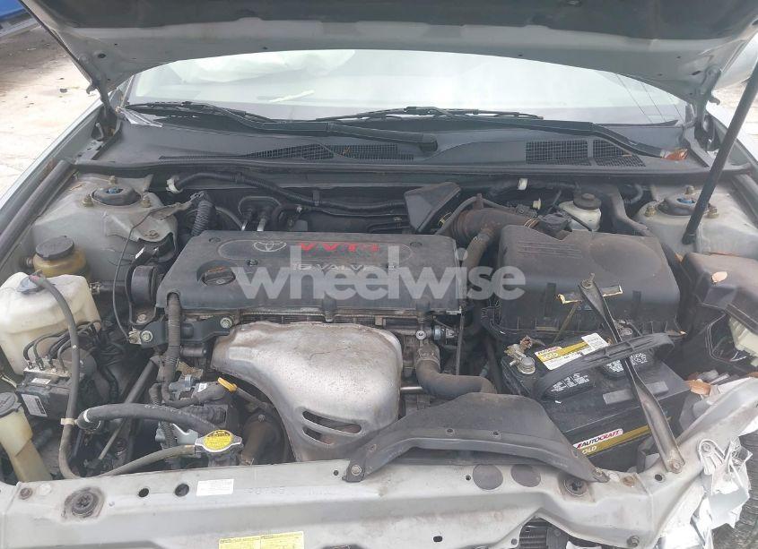 Photo 10 of 2005 Toyota Camry LE (VIN 4T1BE32K25U504717)