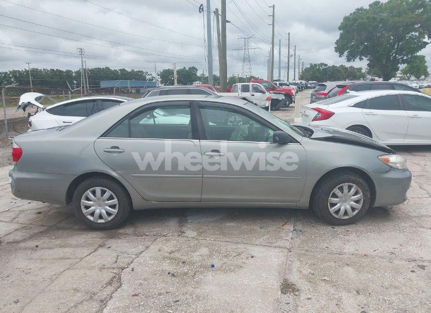 Photo 13 of 2005 Toyota Camry LE (VIN 4T1BE32K25U504717)