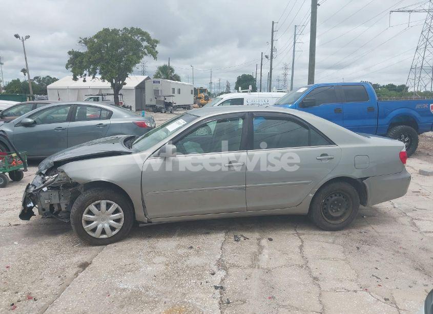 Photo 14 of 2005 Toyota Camry LE (VIN 4T1BE32K25U504717)