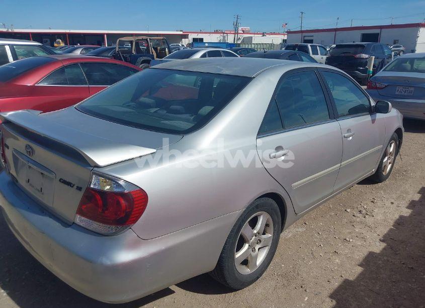 Photo 4 of 2005 Toyota Camry SE (VIN 4T1BE32K25U535062)
