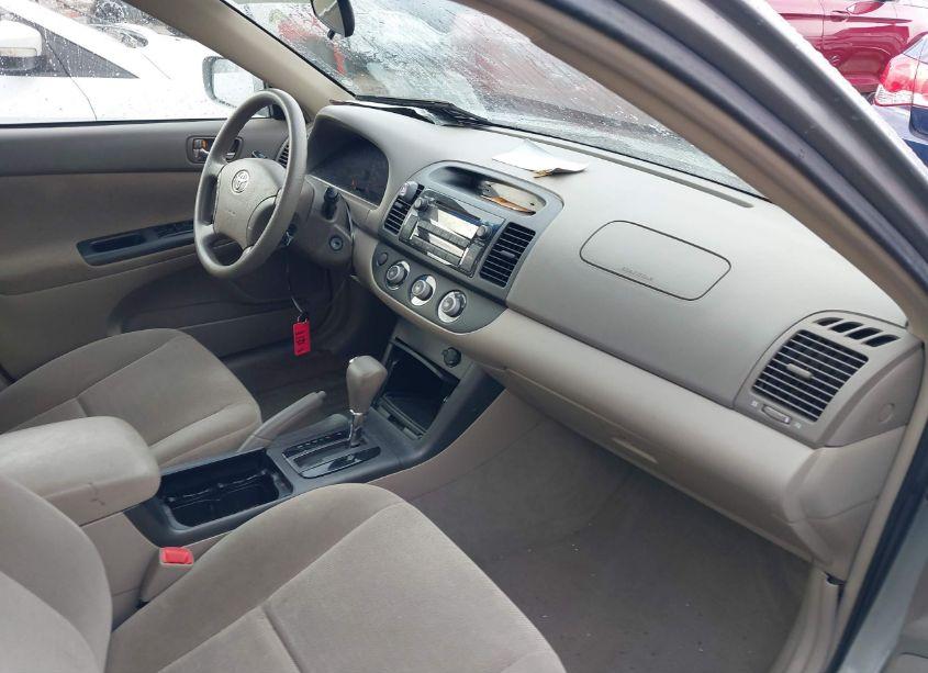 Photo 5 of 2005 Toyota Camry LE (VIN 4T1BE32K25U538849)