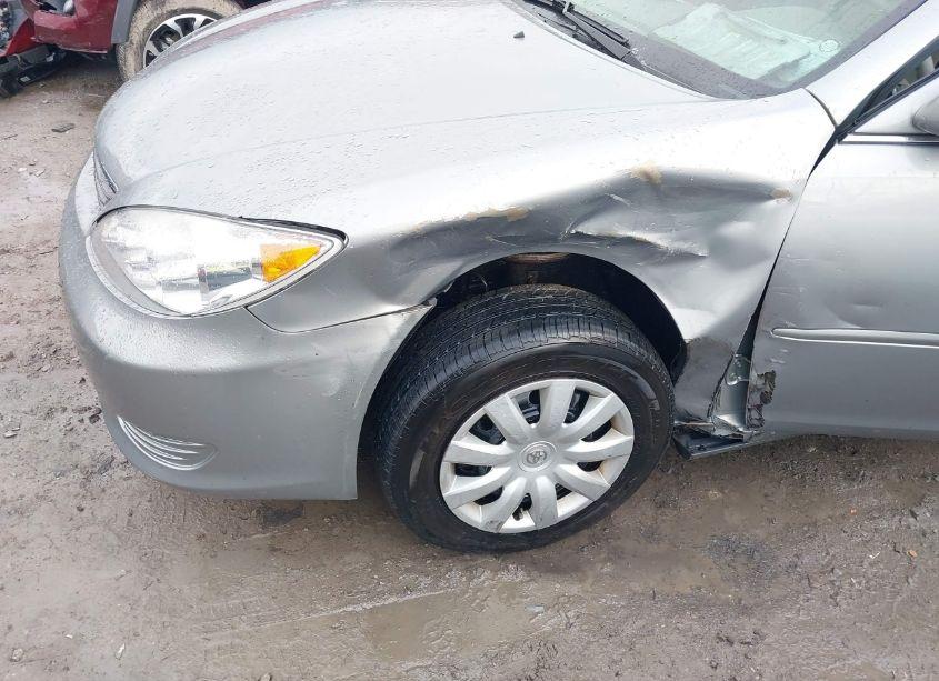 Photo 6 of 2005 Toyota Camry LE (VIN 4T1BE32K25U538849)