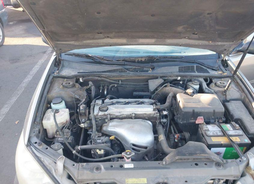 Photo 10 of 2005 Toyota Camry LE (VIN 4T1BE32K25U632133)