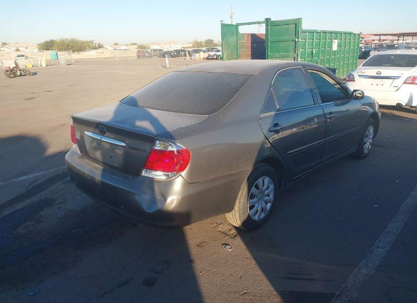 Photo 4 of 2005 Toyota Camry LE (VIN 4T1BE32K25U632133)