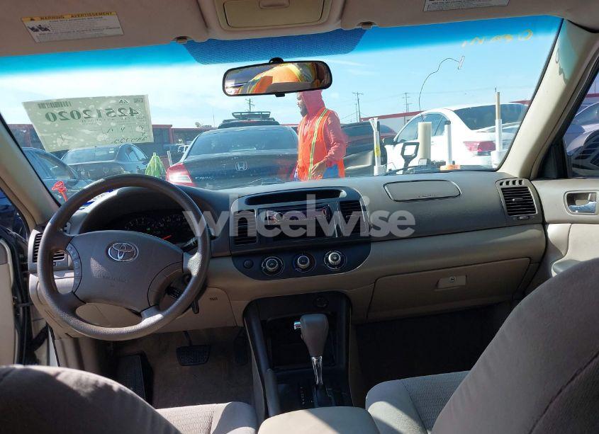 Photo 15 of 2005 Toyota Camry LE (VIN 4T1BE32K25U636957)