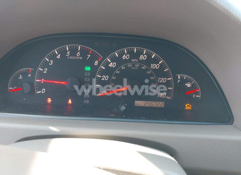 Photo 7 of 2005 Toyota Camry LE (VIN 4T1BE32K25U636957)