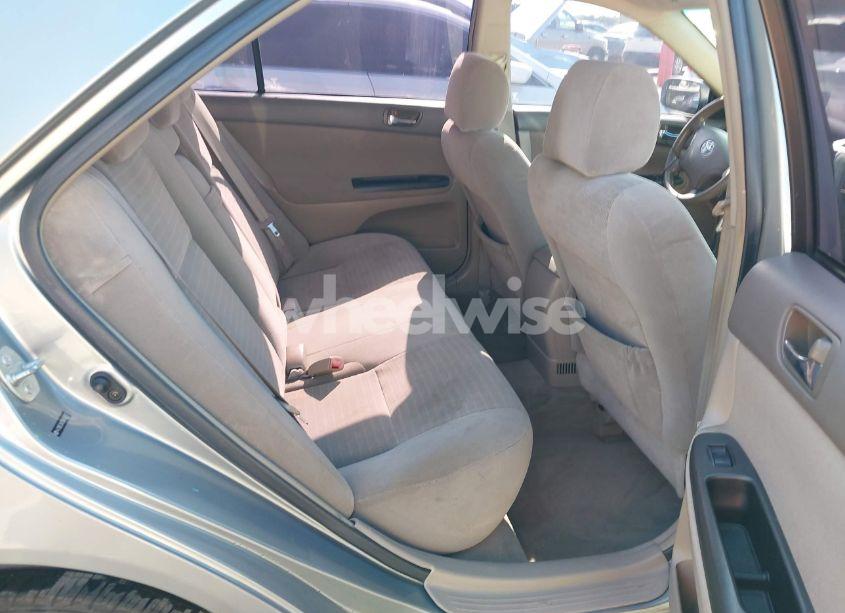Photo 8 of 2005 Toyota Camry LE (VIN 4T1BE32K25U636957)