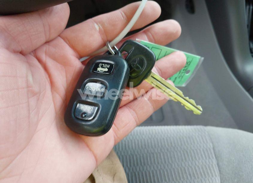 Photo 11 of 2005 Toyota Camry LE/SE/STD/XLE (VIN 4T1BE32K25U993488)