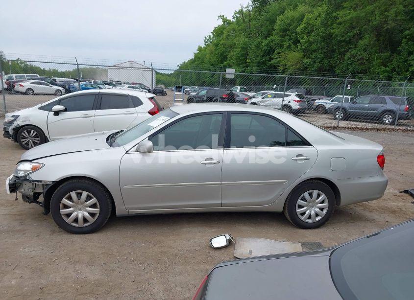 Photo 15 of 2005 Toyota Camry LE/SE/STD/XLE (VIN 4T1BE32K25U993488)