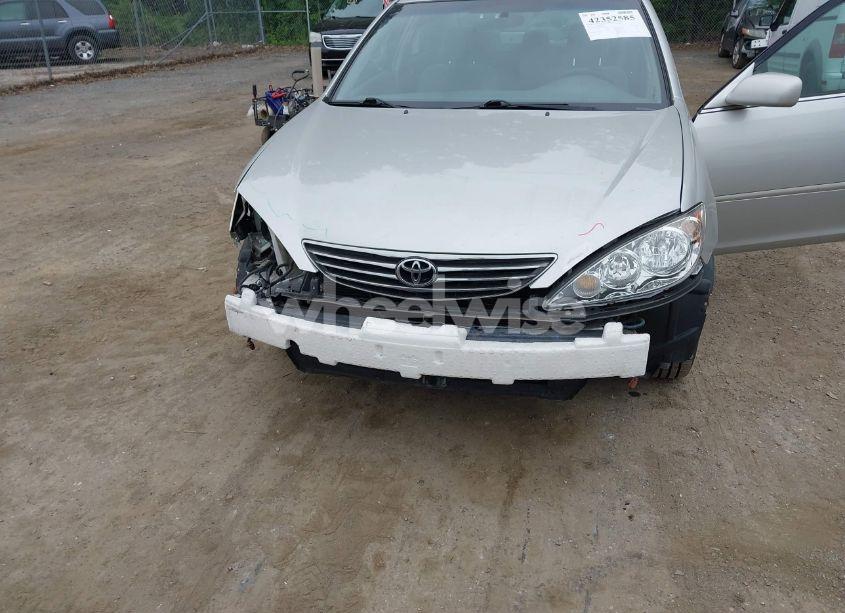 Photo 6 of 2005 Toyota Camry LE/SE/STD/XLE (VIN 4T1BE32K25U993488)