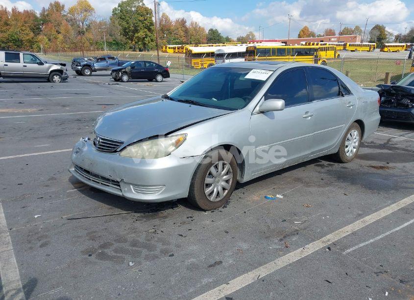 Photo 2 of 2006 Toyota Camry LE (VIN 4T1BE32K26U123144)