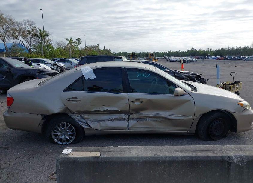 Photo 12 of 2006 Toyota Camry LE (VIN 4T1BE32K26U135231)