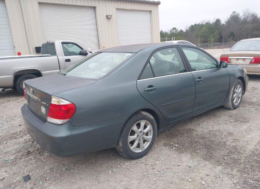 Photo 4 of 2006 Toyota Camry LE (VIN 4T1BE32K26U141286)